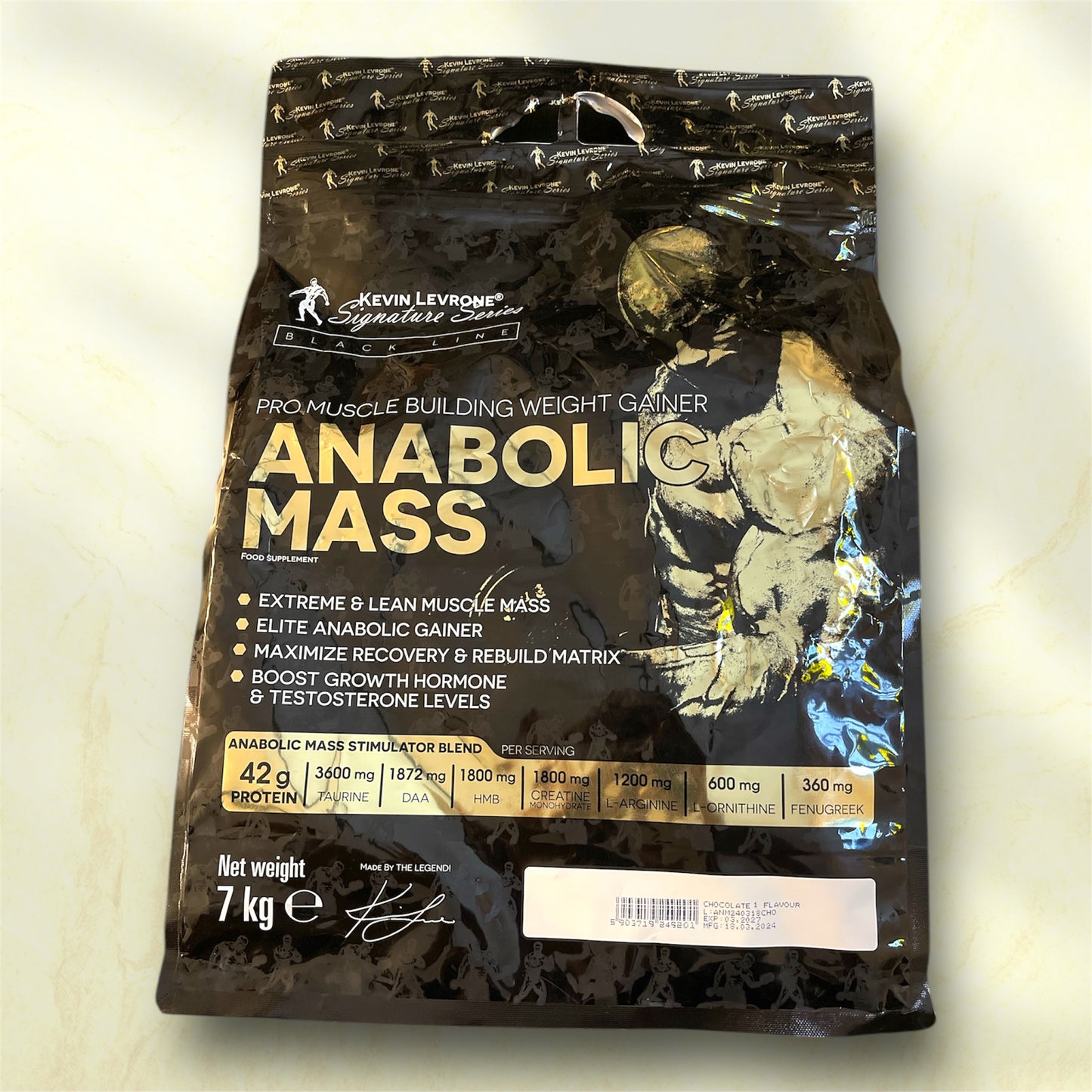 Kevin Levrone Anabolic Mass is a high-calorie mass gainer supplement designed to support muscle growth, strength, and recovery